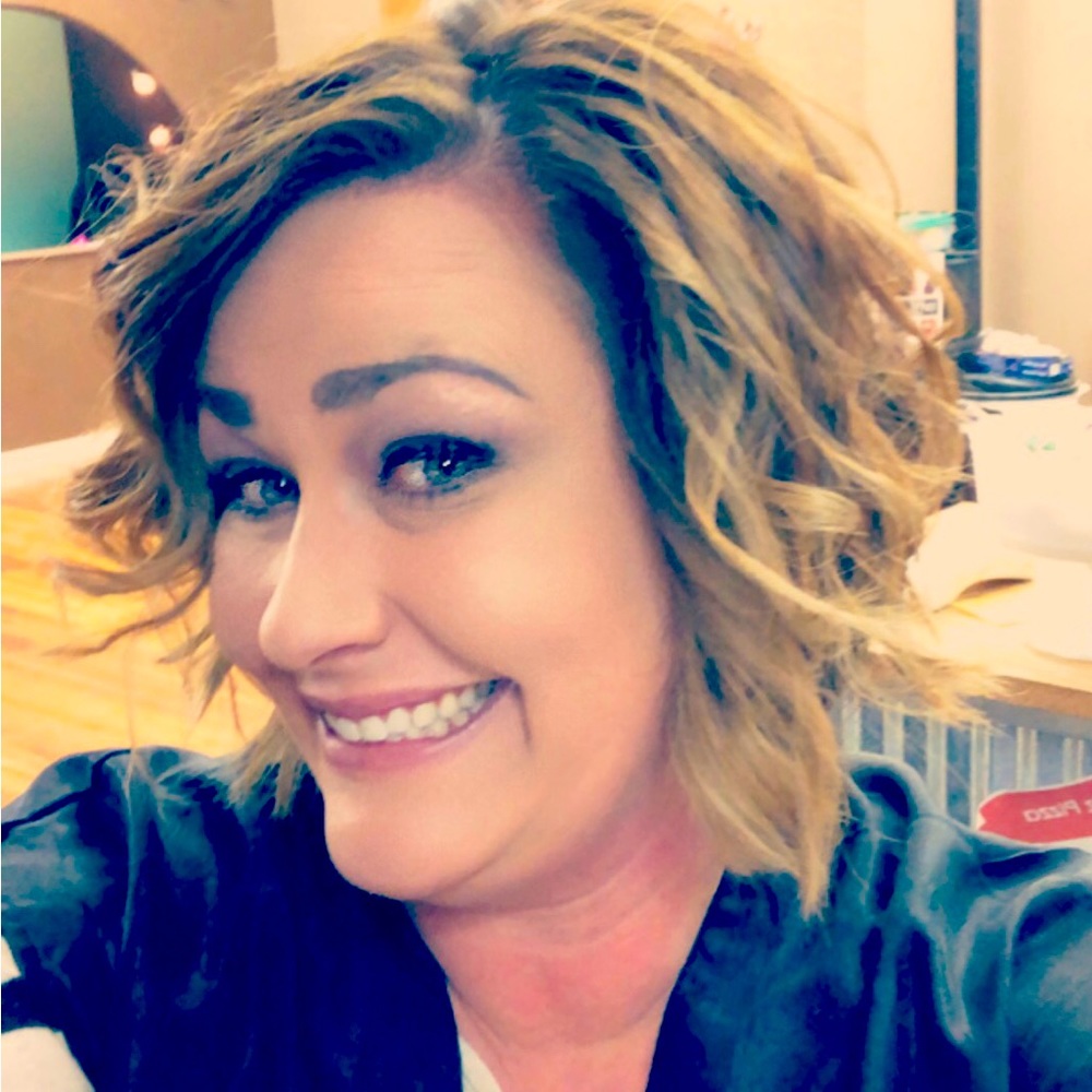 Meet your Posher, Ashley